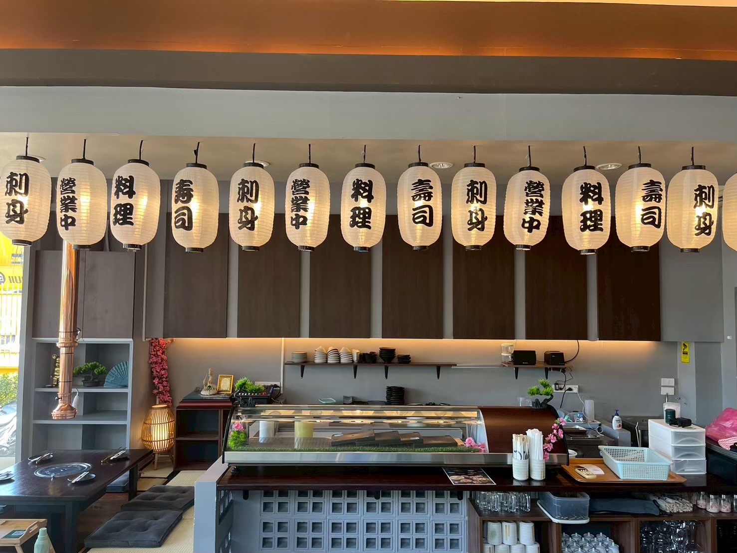 บรรยากาศเคาน์เตอร์ซูชิบาร์